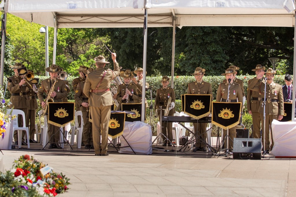 ANZ_YPRES_2017_394c Australian Army Band Sydney playing UK National Anthem led by Amelia Johnson