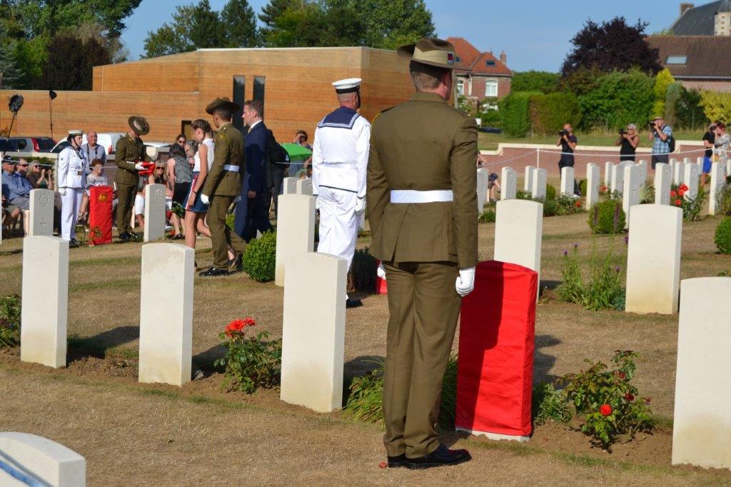 2018 07 19 Fromelles Dedication - 0513 Pte J Smith & Capt K Mortimer